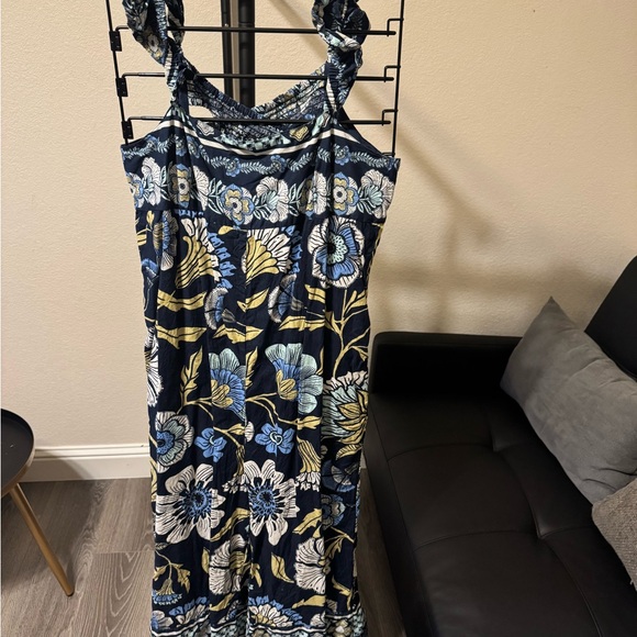 Floral Blue and White Women's Romper with pockets - Picture 1 of 5